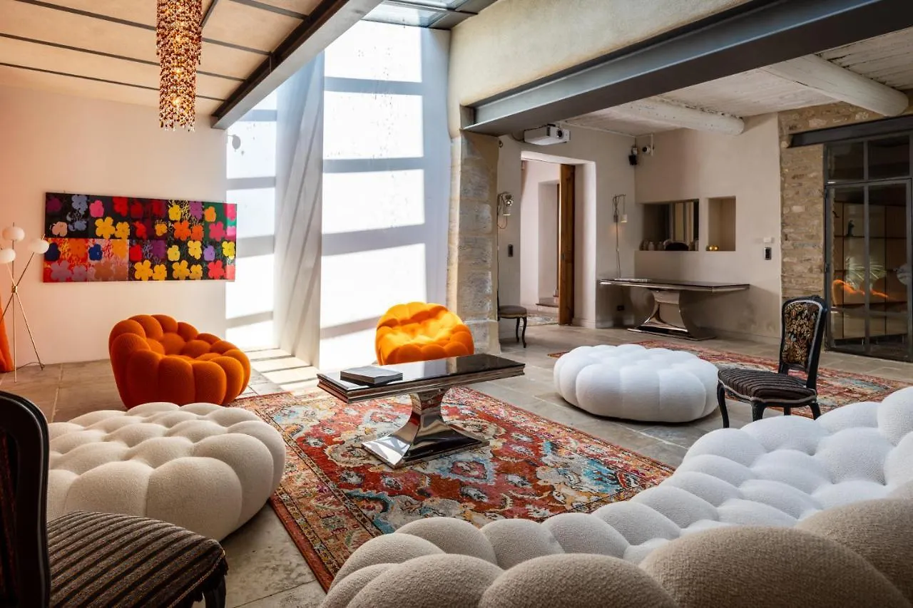 Aparthotel Le Clos Violette Et Le 11 D'Aglae - Hotel De Charme Design De Luxe L'Isle-sur-la-Sorgue