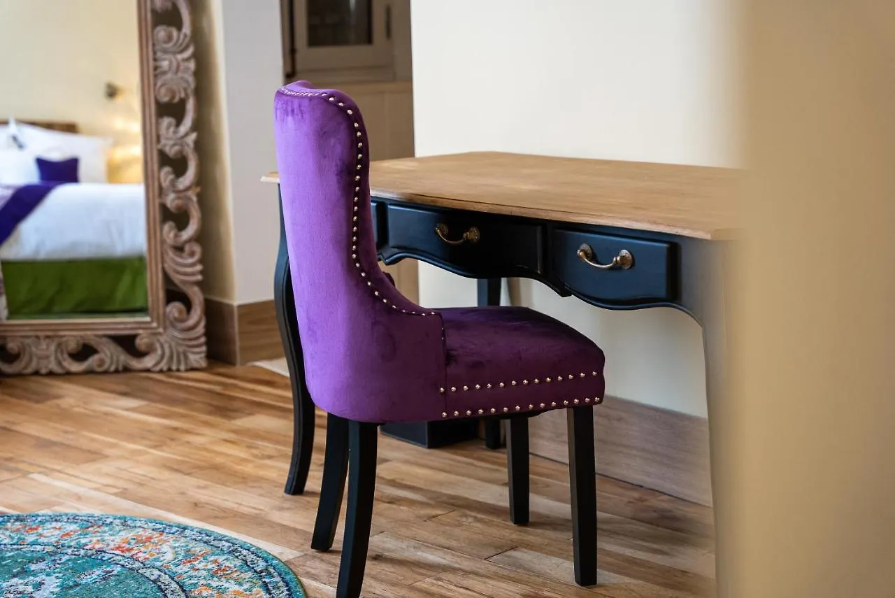 Aparthotel Le Clos Violette Et Le 11 D'Aglae - Hotel De Charme Design De Luxe L'Isle-sur-la-Sorgue France